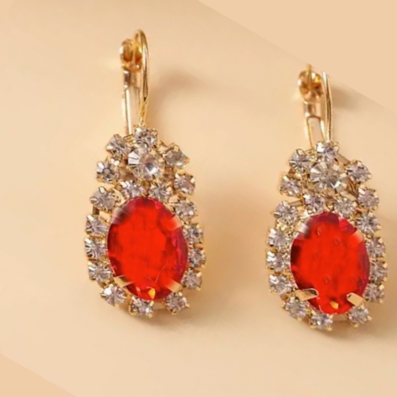 Three Piece Jewelry Set....Oval Charm Necklace,  Earrings, and Ring Set NWT - Picture 4 of 8